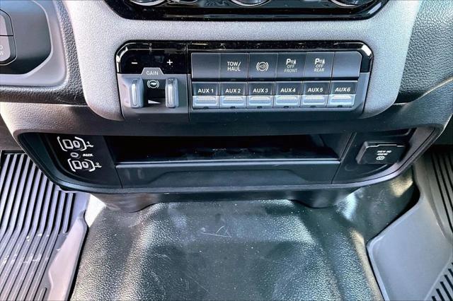 2026 Ram 3500 Tradesman Crew Cab 4x4 8 Box