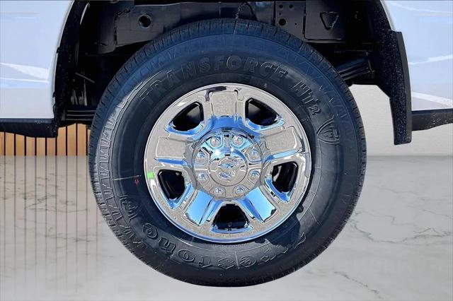 2026 Ram 3500 Tradesman Crew Cab 4x4 8 Box