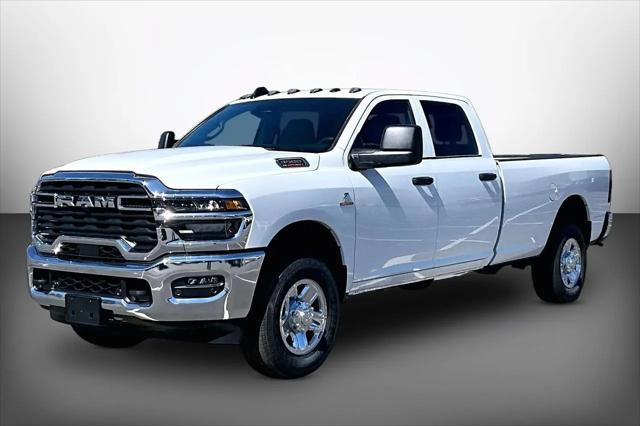 2026 Ram 3500 Tradesman Crew Cab 4x4 8 Box
