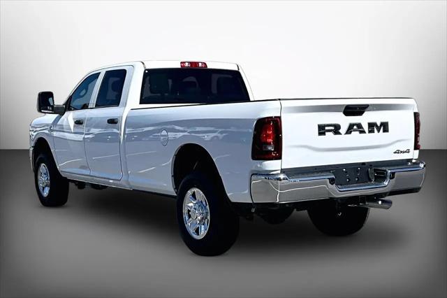 2026 Ram 3500 Tradesman Crew Cab 4x4 8 Box