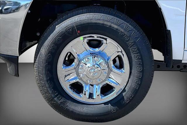2026 Ram 3500 Tradesman Crew Cab 4x4 8 Box