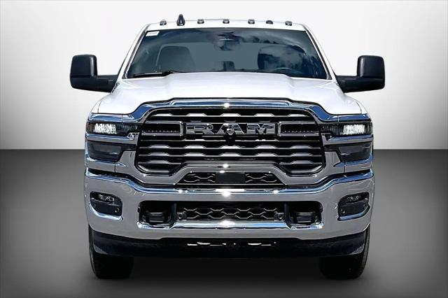 2026 Ram 3500 Tradesman Crew Cab 4x4 8 Box