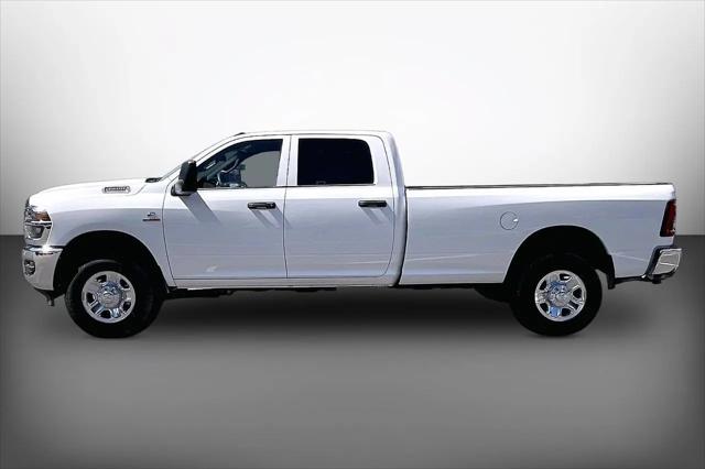 2026 Ram 3500 Tradesman Crew Cab 4x4 8 Box
