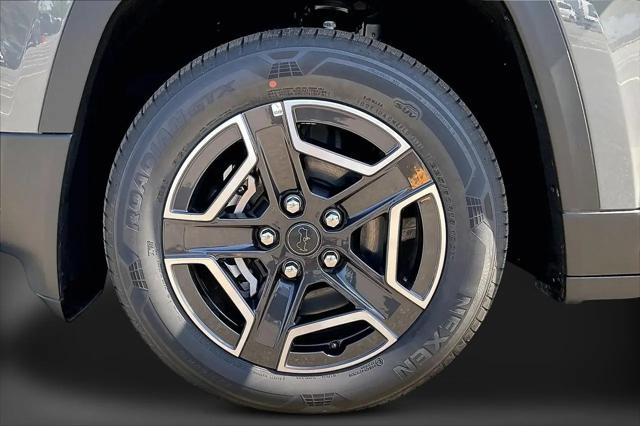 2026 Jeep Cherokee Laredo 4x4