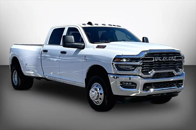 2026 Ram 3500 Tradesman Crew Cab 4x4 8 Box