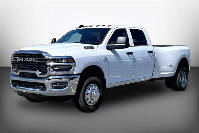 2026 Ram 3500 Tradesman Crew Cab 4x4 8 Box