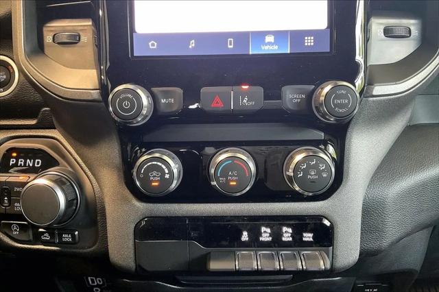 2026 Ram 1500 Warlock Crew Cab 4x4 5'7" Box