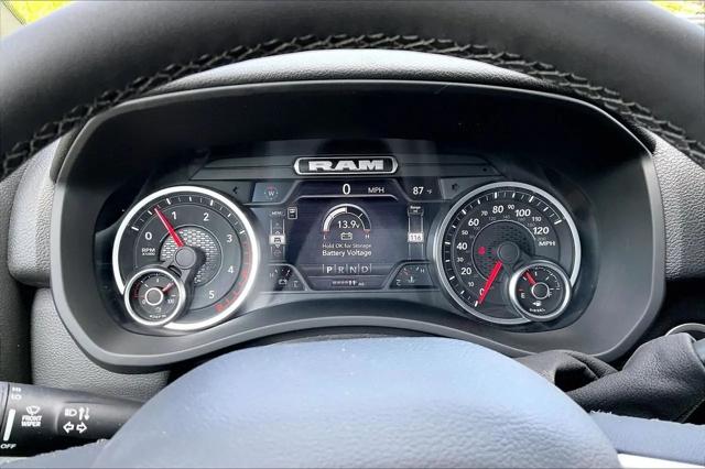 2026 Ram 2500 Big Horn Crew Cab 4x4 64 Box