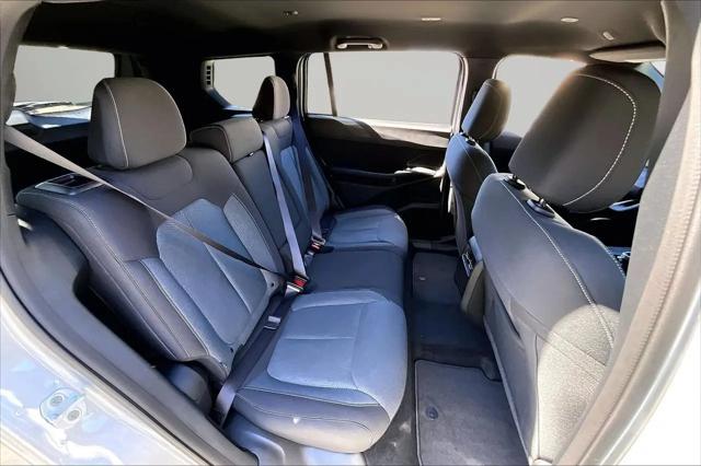 2026 Jeep Cherokee Laredo 4x4