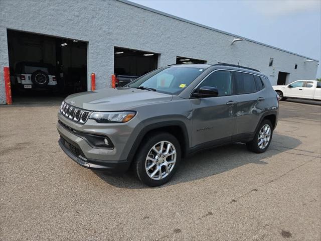 2023 Jeep Compass Latitude Lux FWD for sale in Natrona Heights, PA