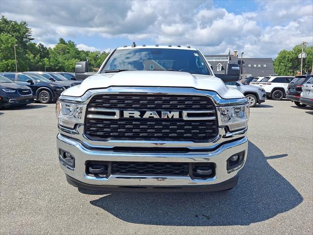 2024 RAM 3500 Big Horn Crew Cab 4x4 8 Box 2024 RAM 3500 Big Horn Crew Cab 4x4 8 Box