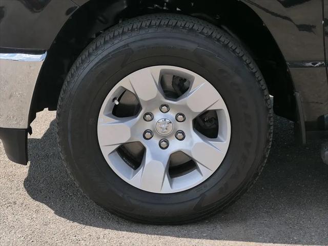 2022 Ram 1500 Big Horn Crew Cab 4x2 5'7" Box