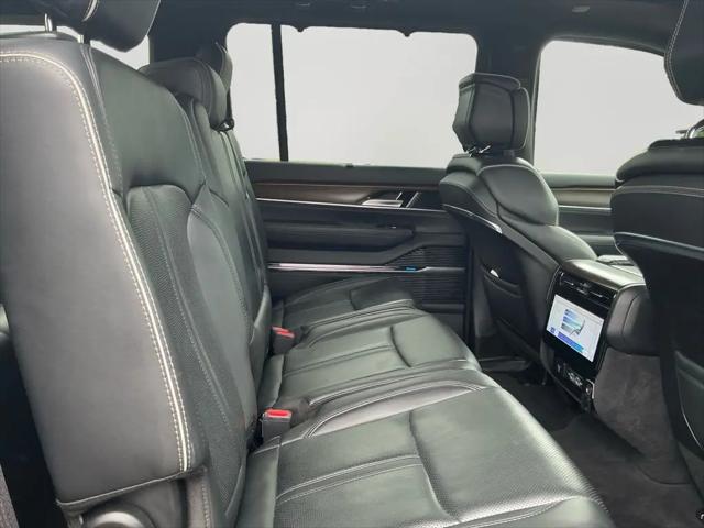 2023 Jeep Grand Wagoneer L Series II 4x4