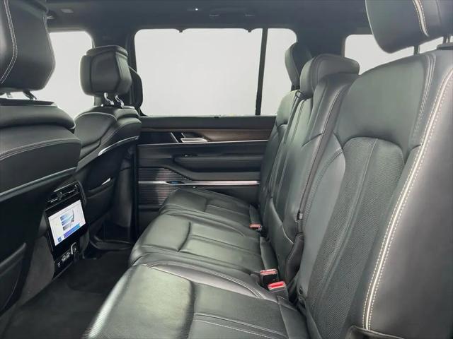 2023 Jeep Grand Wagoneer L Series II 4x4