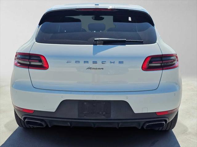 2017 Porsche Macan Macan