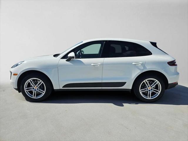 2017 Porsche Macan Macan