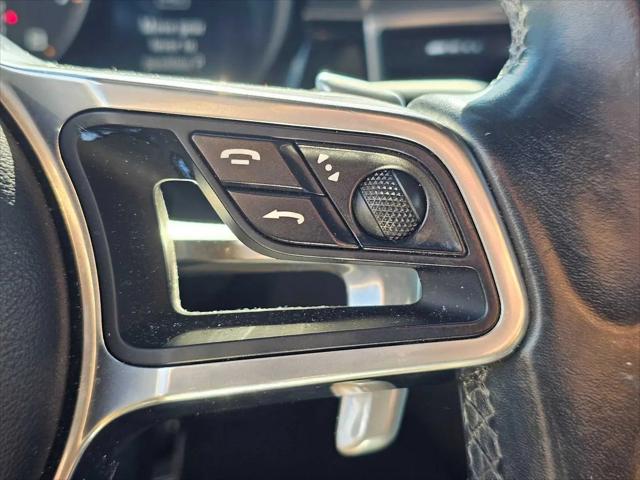 2017 Porsche Macan Macan