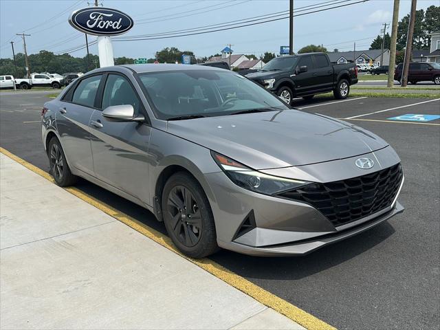 2023 Hyundai Elantra SEL 2023 Hyundai Elantra SEL
