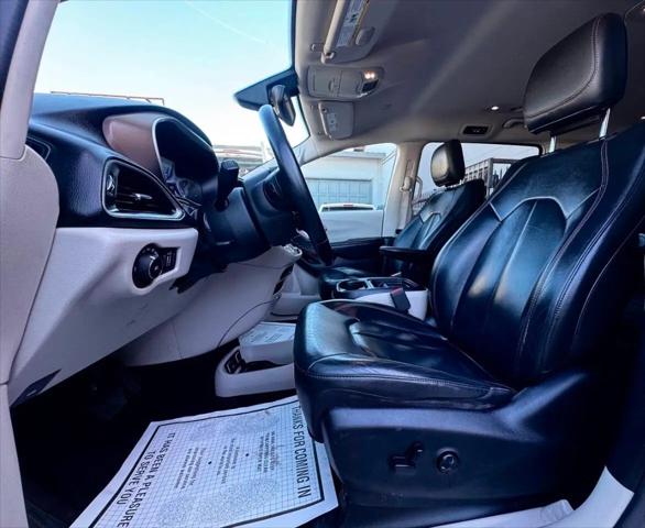 2017 Chrysler Pacifica Touring-L