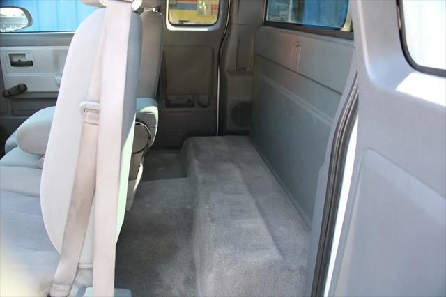 2006 Dodge Dakota ST