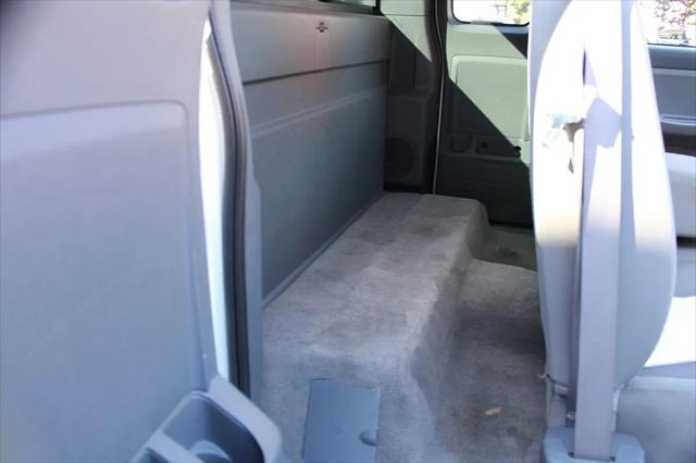2006 Dodge Dakota ST