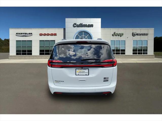 2027 Chrysler Pacifica Select