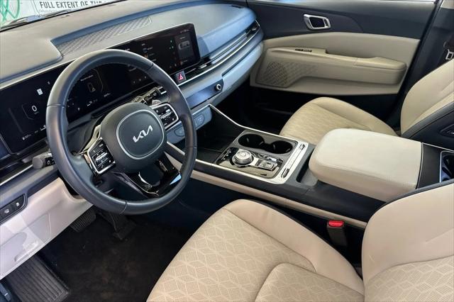 2025 Kia Carnival MPV SX