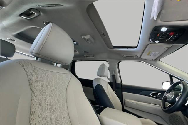 2025 Kia Carnival MPV SX