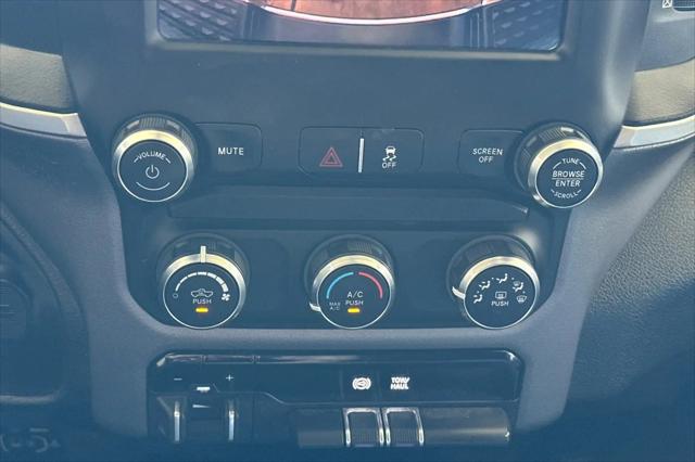 2022 Ram 2500 Big Horn Crew Cab 4x4 64 Box