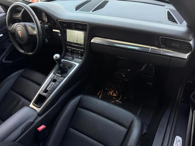 2014 Porsche 911 Carrera 4S