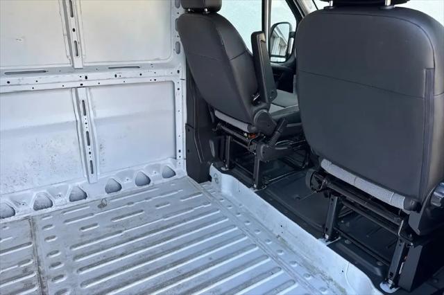 2025 Ram ProMaster 2500 Cargo Van Tradesman High Roof 159 WB w/Pass Seat