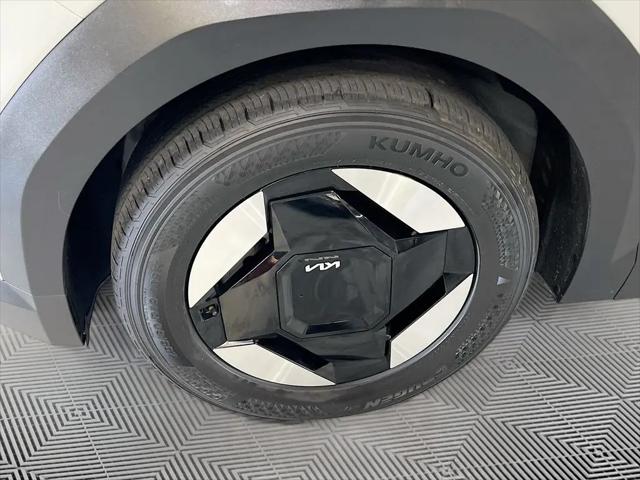 2024 Kia EV9 Light Short Range