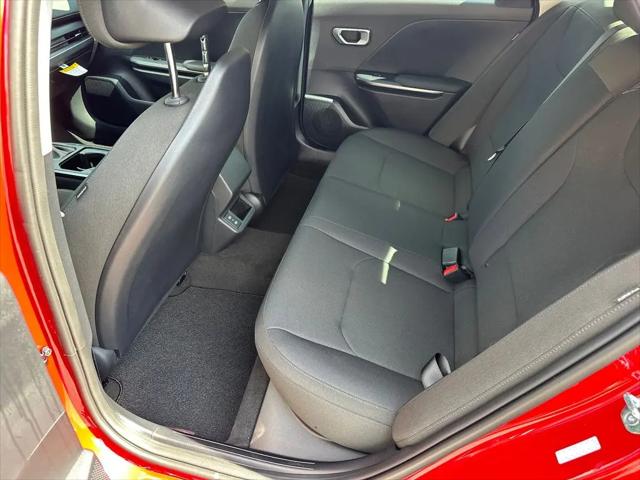 2026 Kia K4 LXS