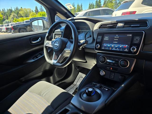 2025 Nissan LEAF S
