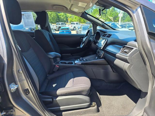 2025 Nissan LEAF S