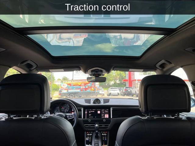 2022 Porsche Macan Macan