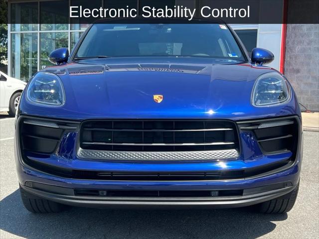 2022 Porsche Macan Macan