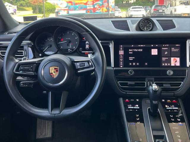 2022 Porsche Macan Macan