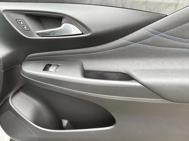 2026 Buick NV Sport Touring FWD