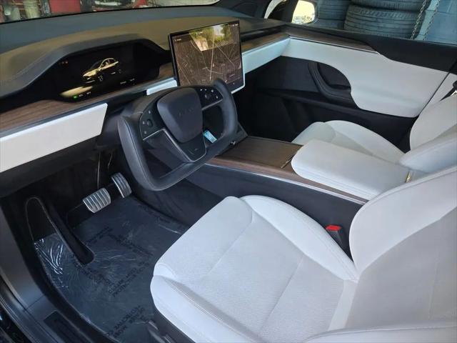 2023 Tesla Model X Standard Range