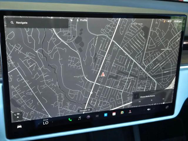 2023 Tesla Model X Standard Range