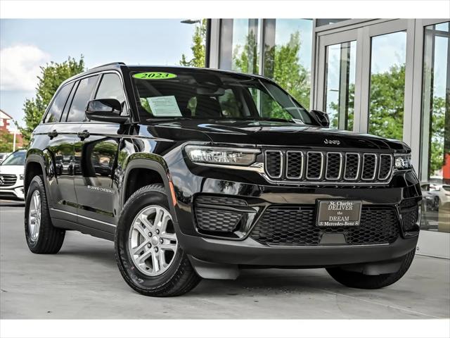 2023 Jeep Grand Cherokee Laredo 4x4 for sale in St. Charles, IL