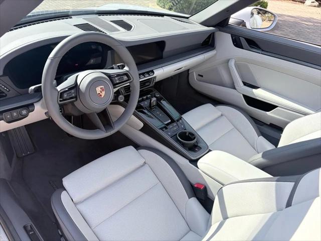 2025 Porsche 911 Carrera Cabriolet
