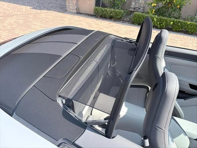 2025 Porsche 911 Carrera Cabriolet