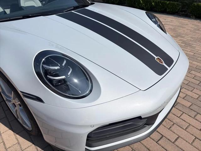 2025 Porsche 911 Carrera Cabriolet