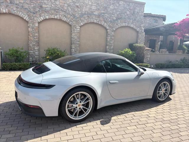 2025 Porsche 911 Carrera Cabriolet