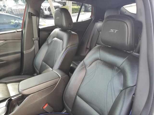 2024 Buick NV Sport Touring FWD