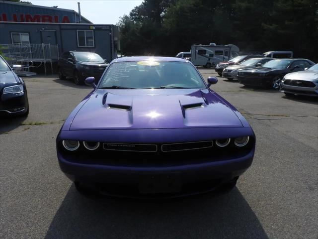 2016 Dodge Challenger SXT Plus