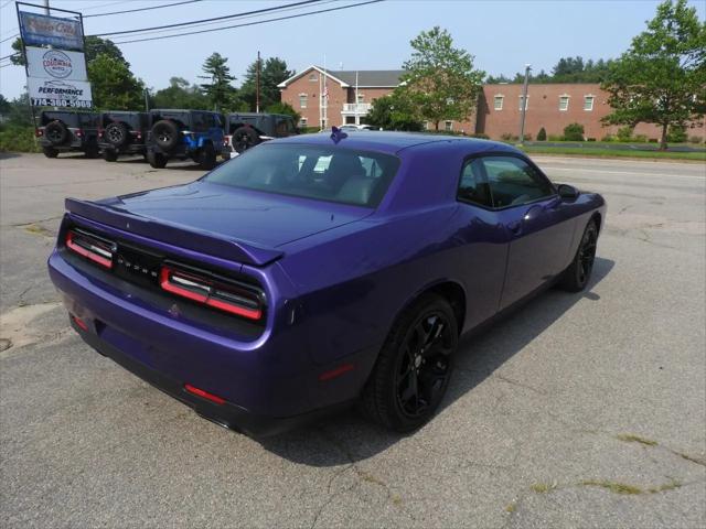 2016 Dodge Challenger SXT Plus