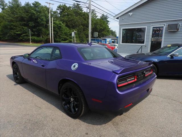 2016 Dodge Challenger SXT Plus